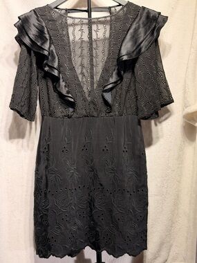 Free People Mackenzie Eyelet Black Embroidered Ruffle Mini Dress size 4